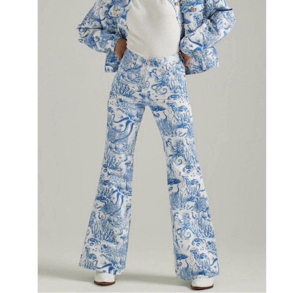Wrangler Women's High Rise Nautical Print Wanderer Flare Jeans